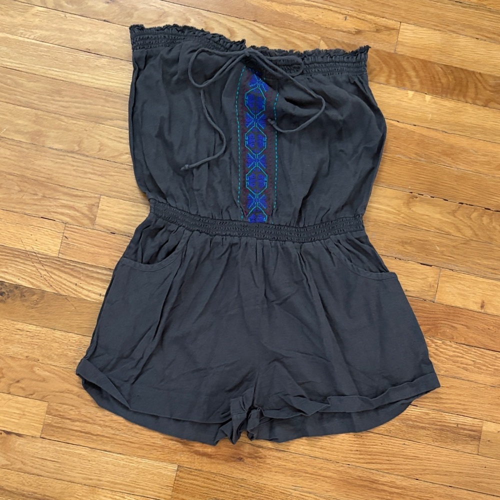 American Eagle Outfitters Black Shorts with Blue Accents